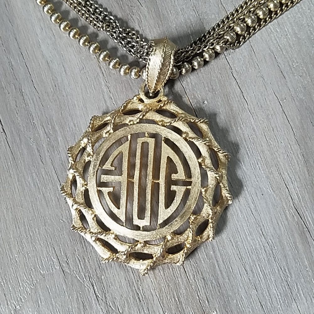Chunky Monogram necklace Vintage vtg